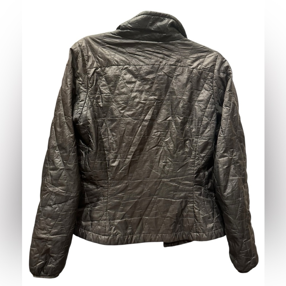 Patagonia Women's Metallic Gray Puffer Jacket - Picture 2 of 9